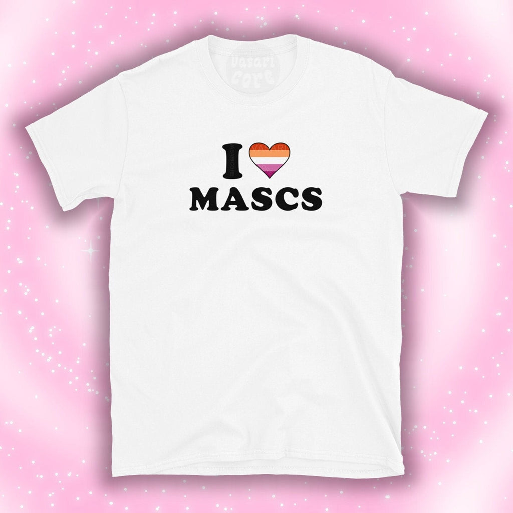 I HEART MASCS lesbian, wlw, sapphic, masc lesbian, flag femme butch transfemme trans women, y2k slogan shirt Short-Sleeve Unisex T-Shirt