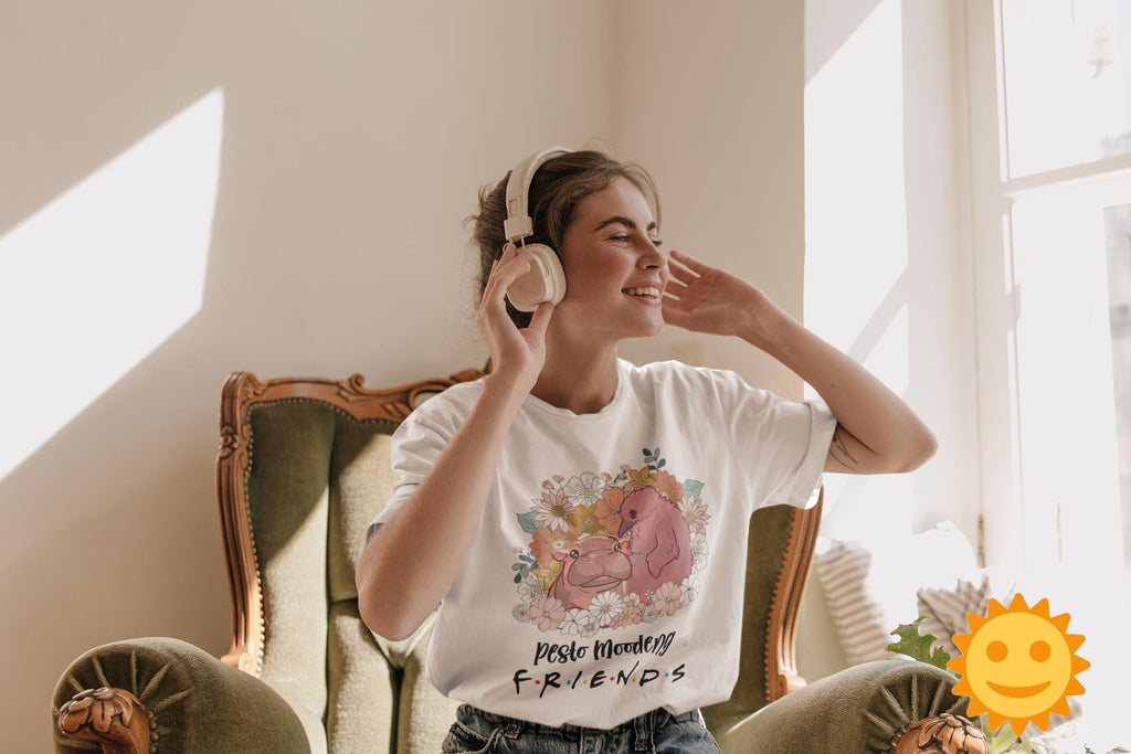 Pesto Vs Moo Deng Vintage T-Shirt, Best Friends Shirt, Moo Deng Shirt, Cute Pesto Shirt