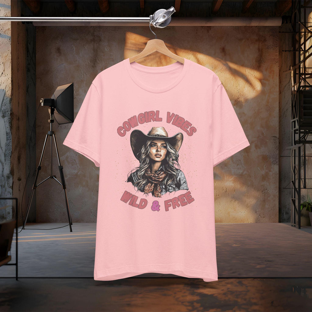 Cowgirl T-shirt|  Wild & Free Tee| Rodeo Vibes shirt, Western Style| Country Concert Tee, Western Apparel, Cowgirl gift, Comfort Colors