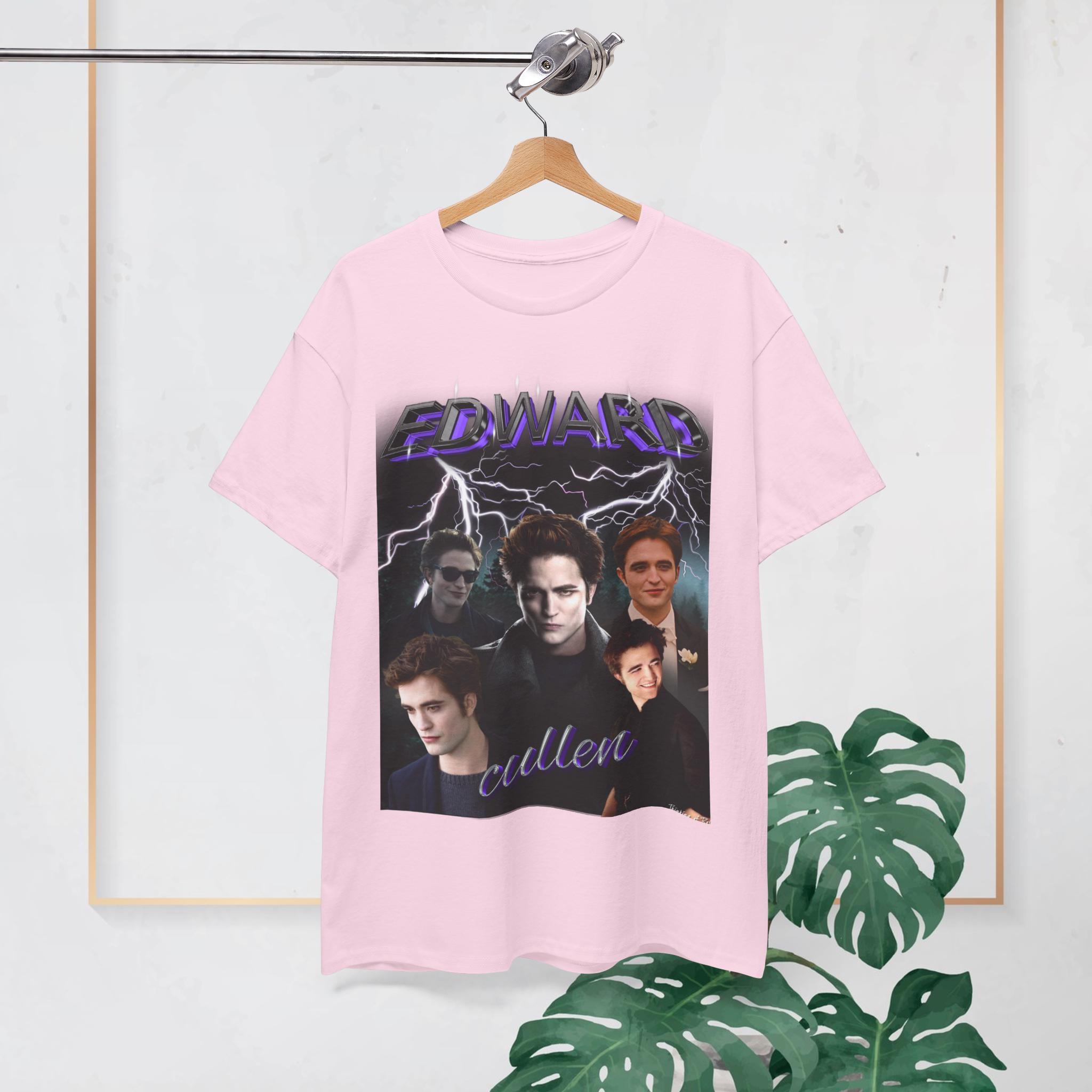 Edward Cullen twilight saga shirt,for aunt,bella swan,jacob black,alice cullen tshirt,robert pattinson shirt,jasper hale twilight shirt