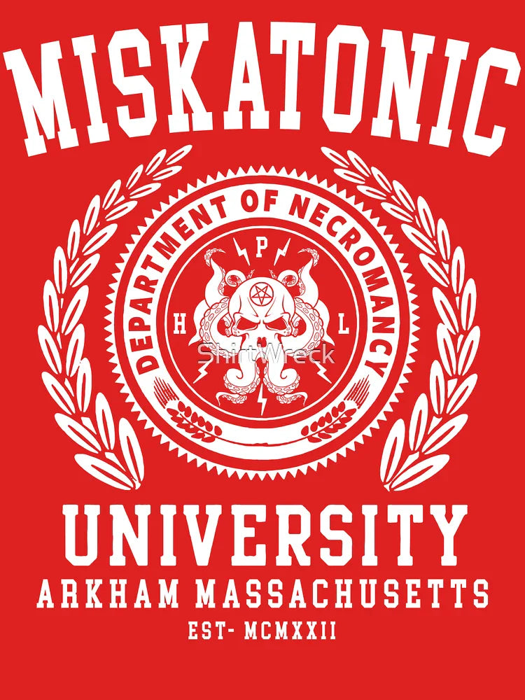 CTHULU AND LOVECRAFT - MISKATONIC UNIVERSITY Classic T-Shirt