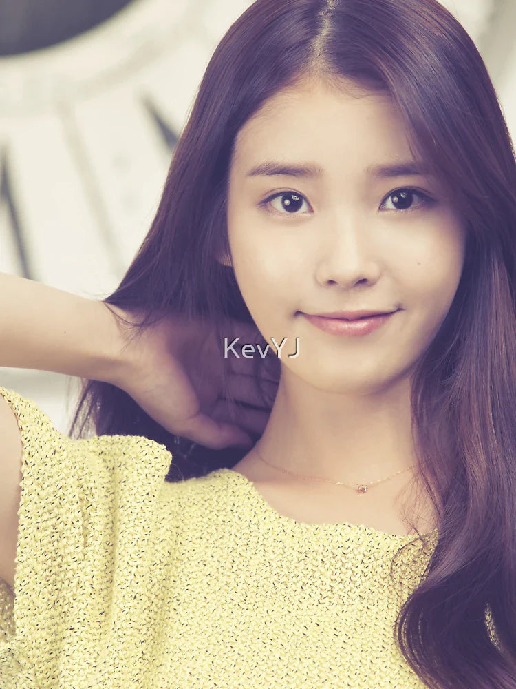 IU - BEAUTY Classic T-Shirt