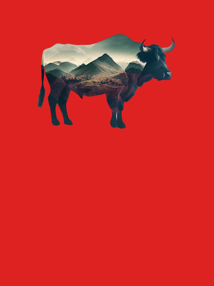 Bull in Mountains: Double Exposure Art Classic T-Shirt