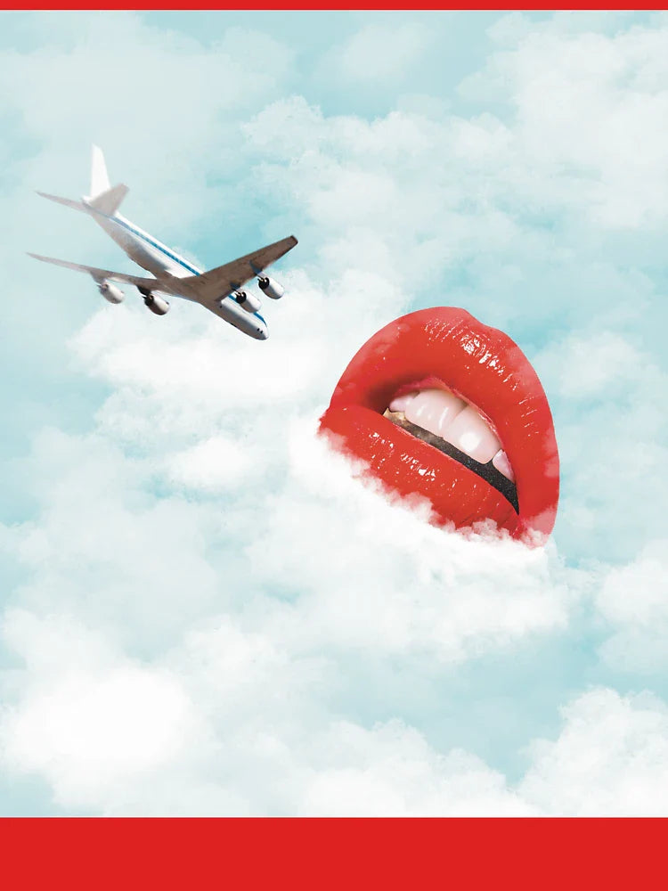 Travel trough lips Classic T-Shirt