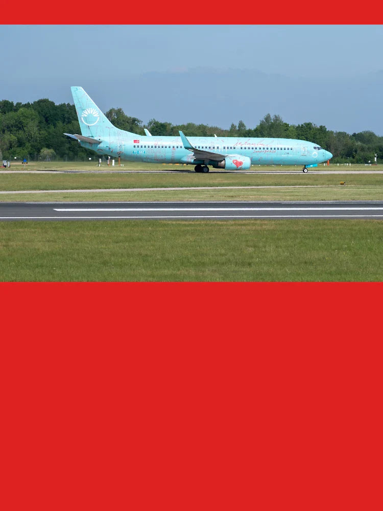 MAN from ADB SunExpress Istanbul Livery Boeing 737-8HX Classic T-Shirt