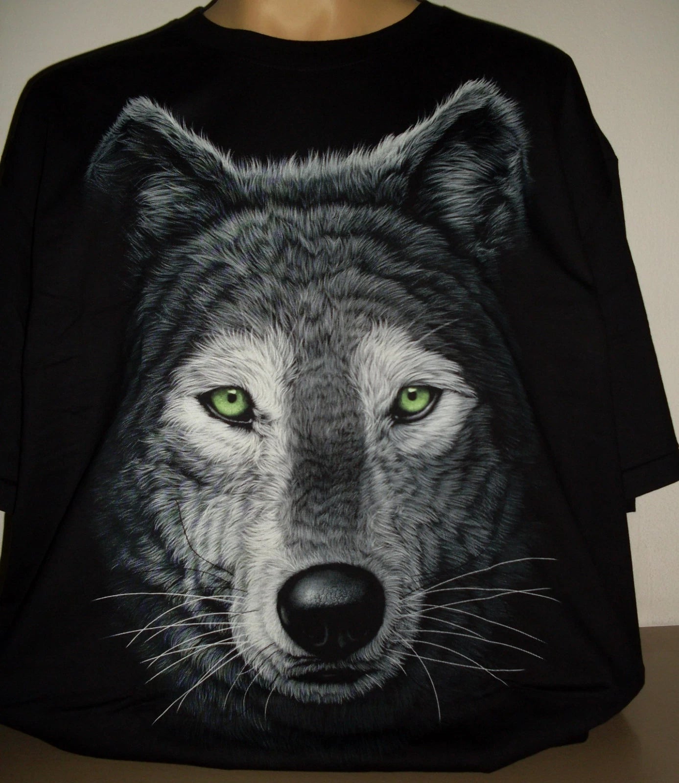 On Sale! Wolf Wolves Top Quality T-Shirt Size 3XL Design 12 Glow In The Dark New