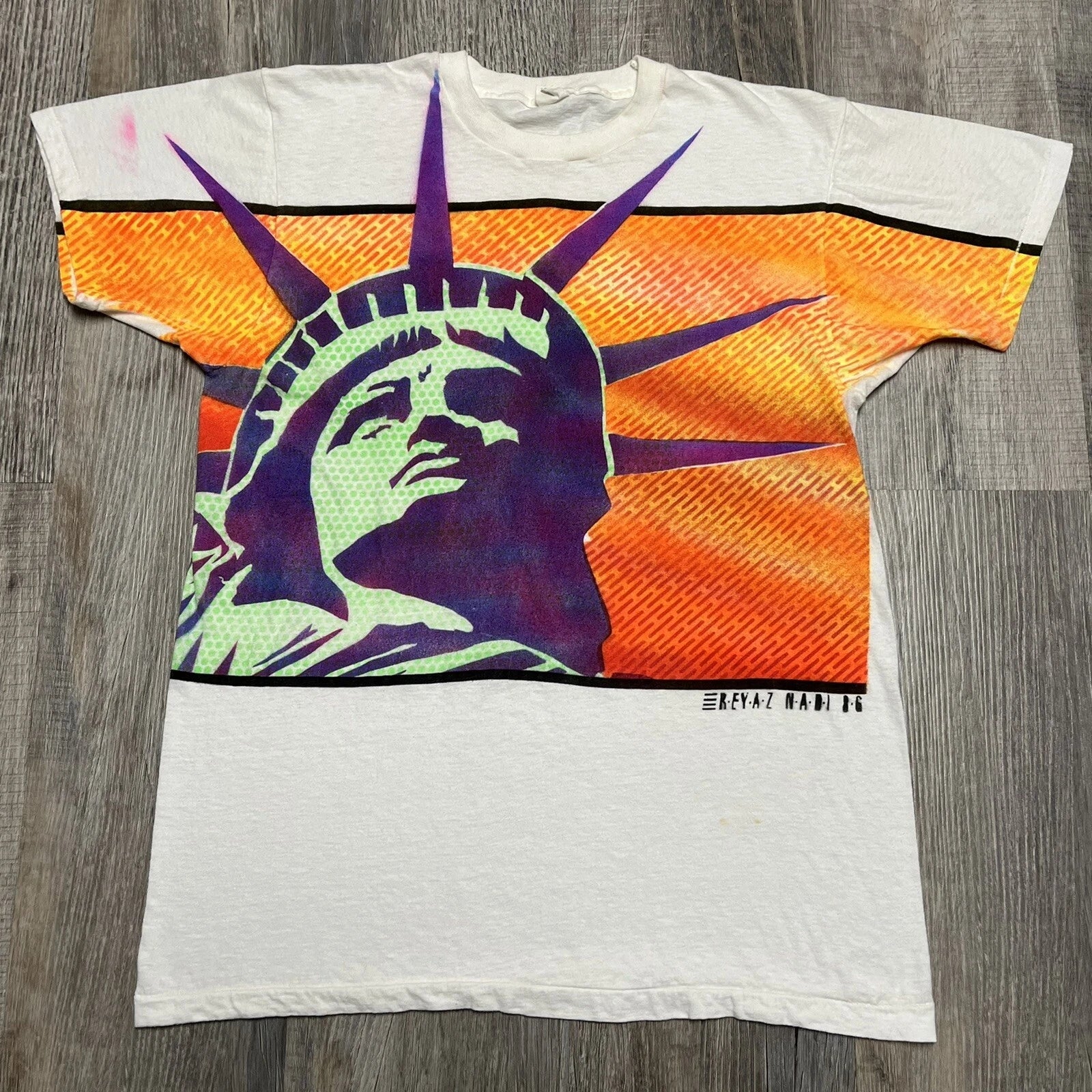 Vintage 1986 Statue of Liberty Reyez Nadi Pop Art Big Print Tee - Size XL