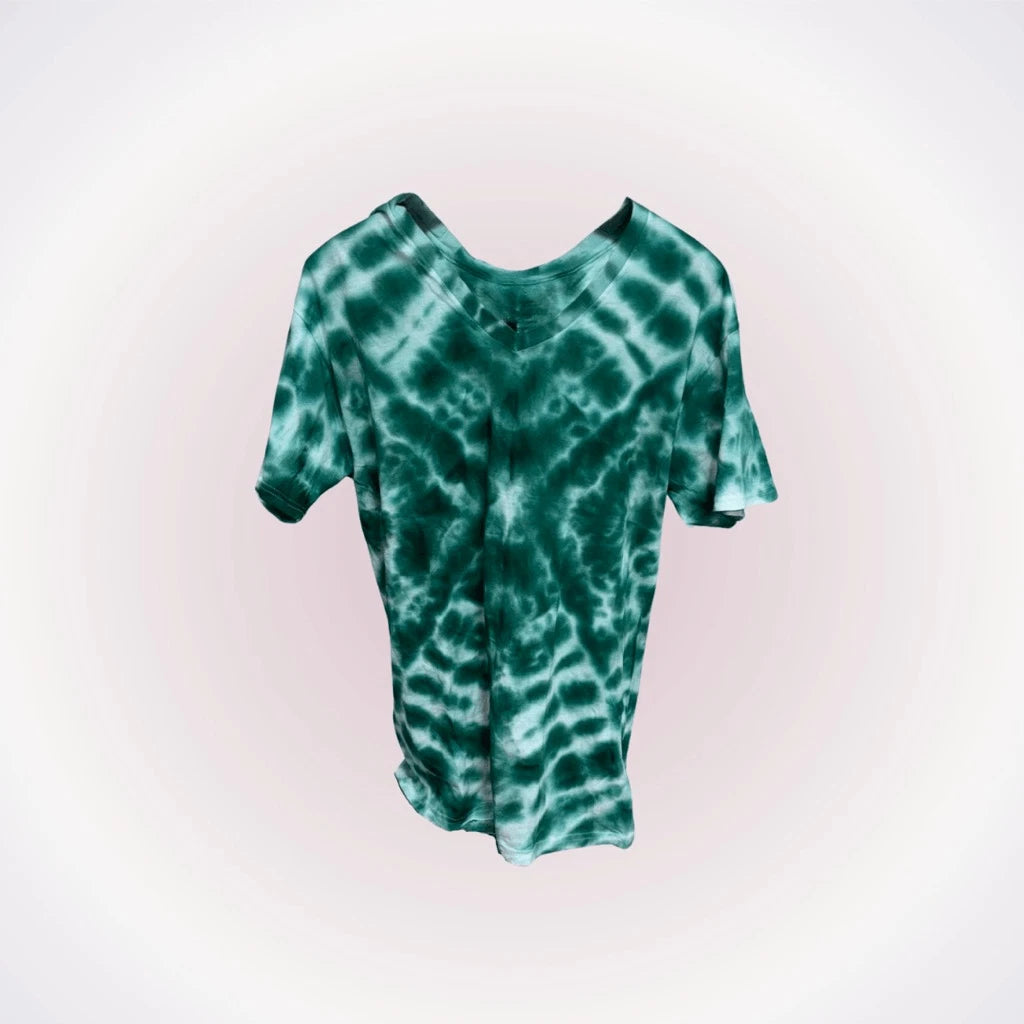 Hanes green tie dye v-neck t-shirt | Sz M