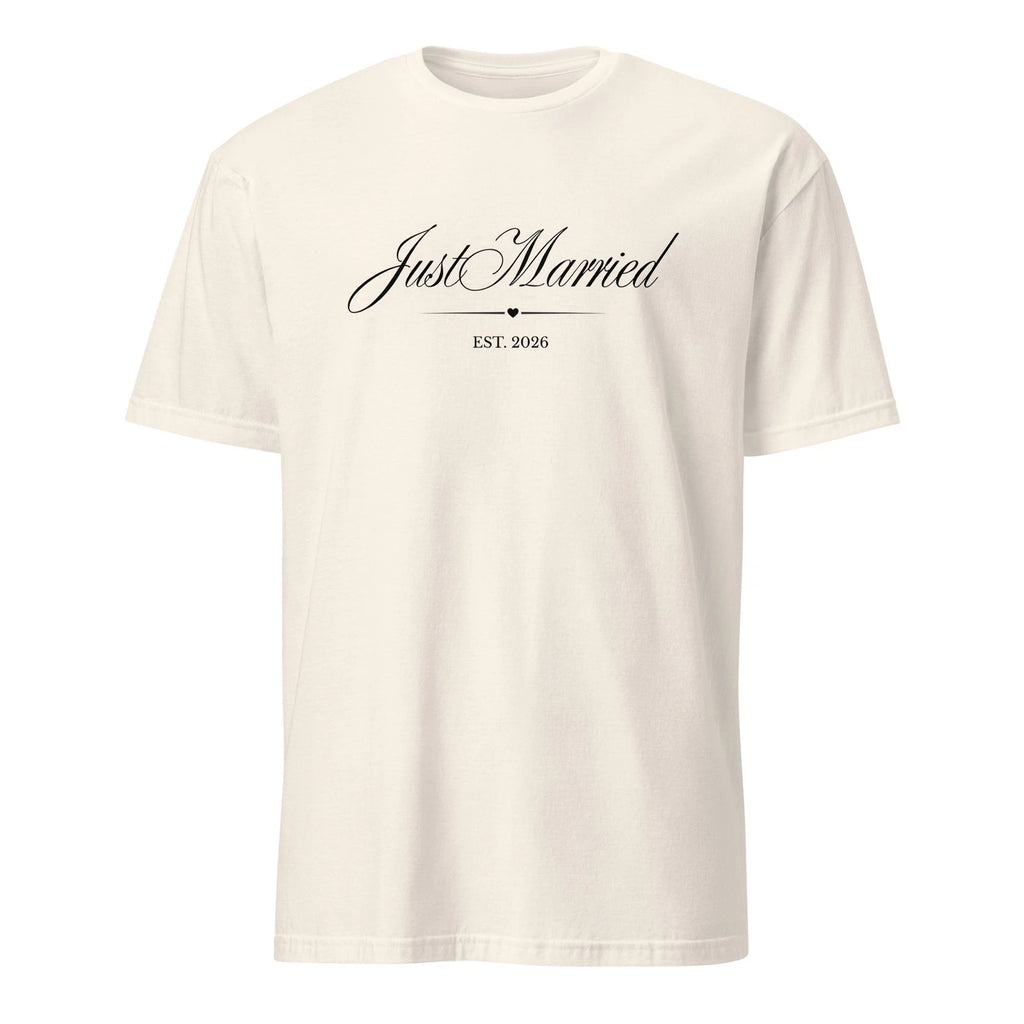 Just Married Est 2026 T-Shirt Script Wedding Gift - Minimalist Bride Tee
