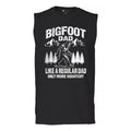 Bigfoot Dad Muscle Shirt Fun Daddy Sasquatch Dad Joke Yeti Father's Day Men's