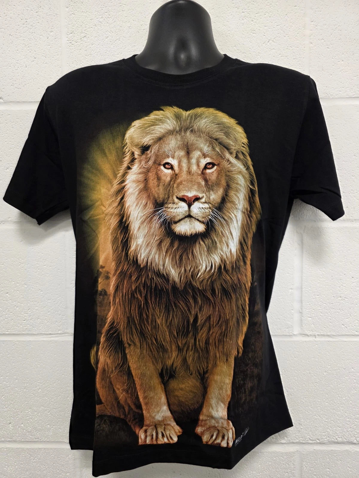 Lion Glow in the Dark animal t shirt by Wild all sizes brand new with tags