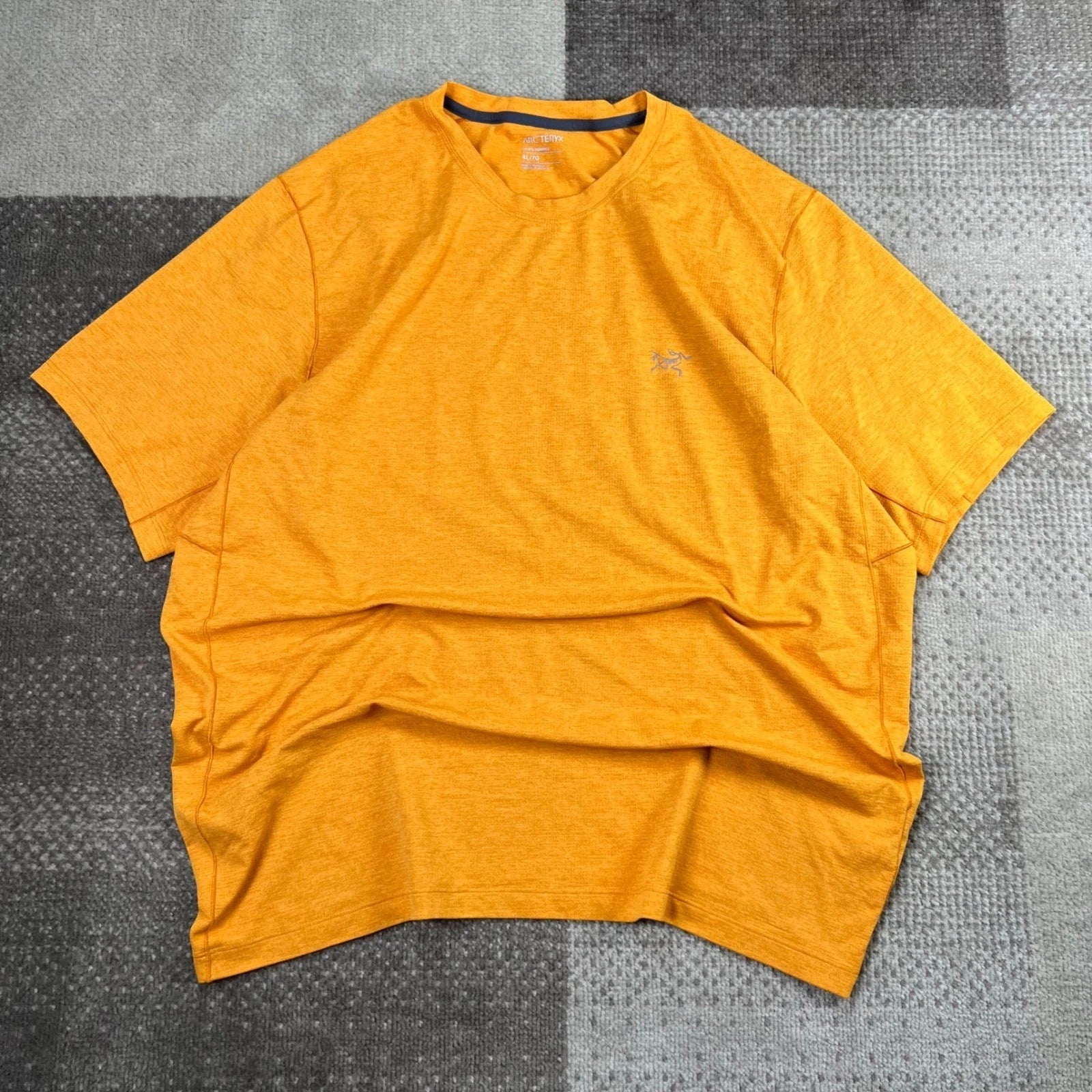 Arcteryx Cormac Crew Neck Short Sleeve Shirt Mens Size XL Orange Heather