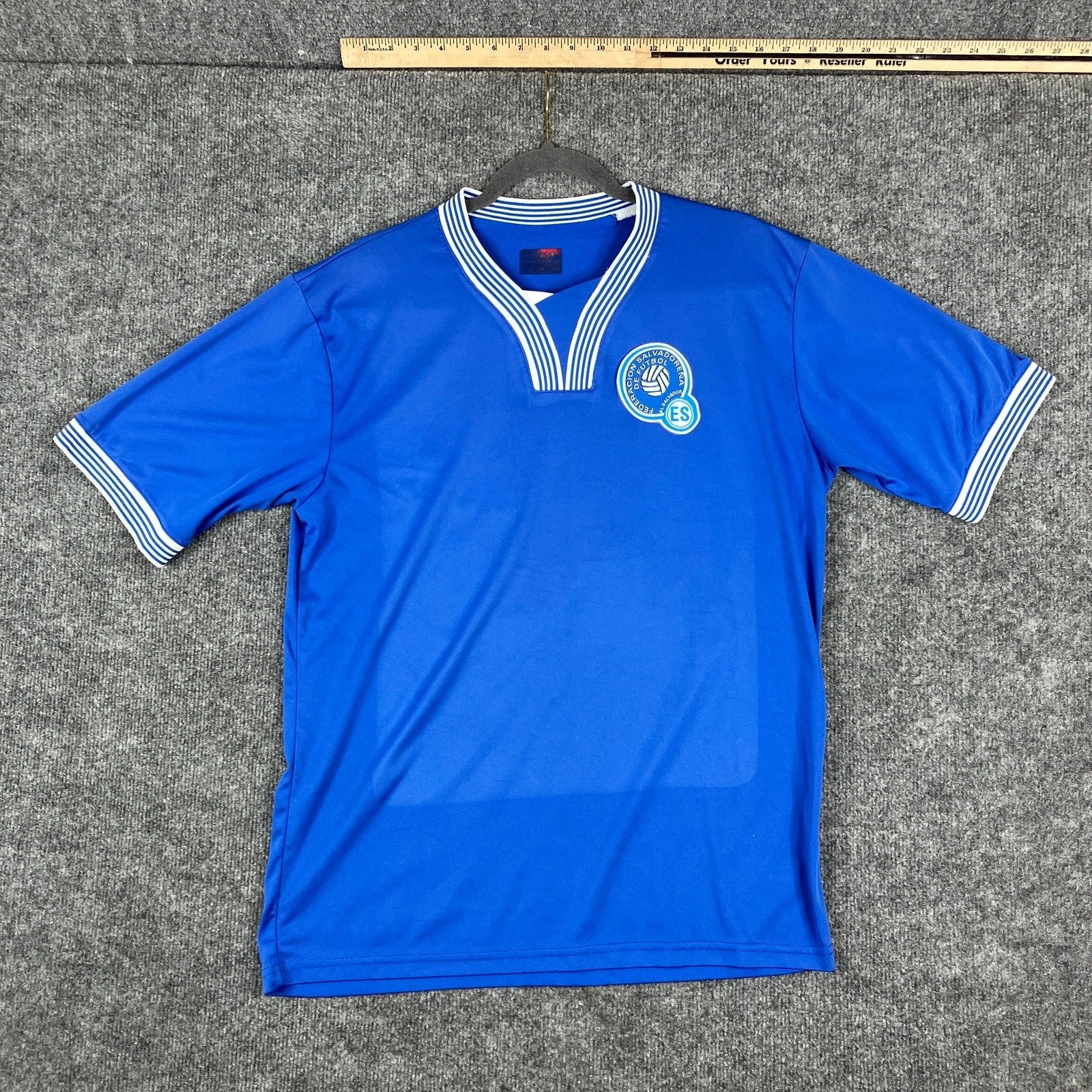 El Salvador Jersey Mens  M Blue Football Soccer Shirt Athletic Striped Collar