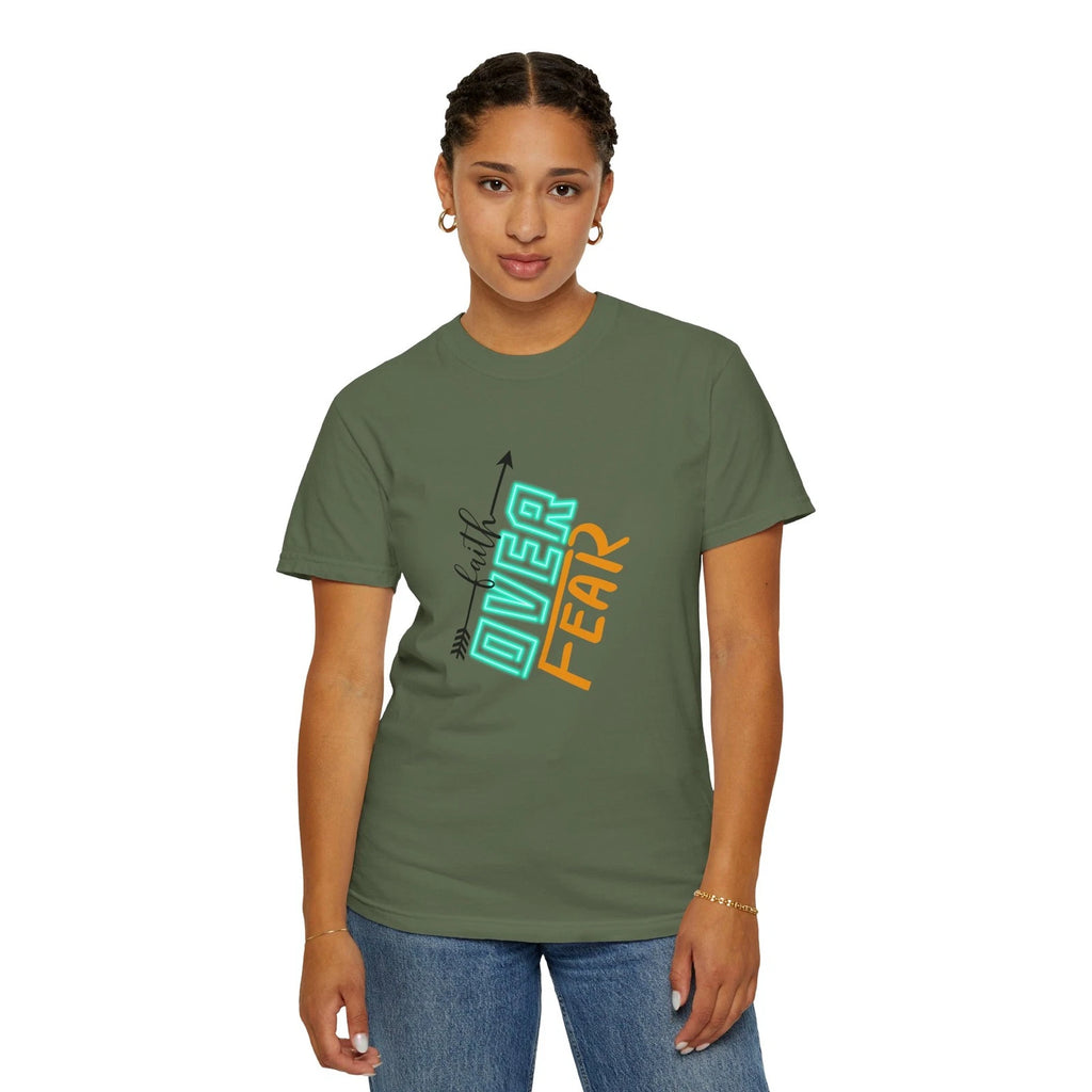 T-shirt | Motivational Arrow Typography 'Faith over Fear'