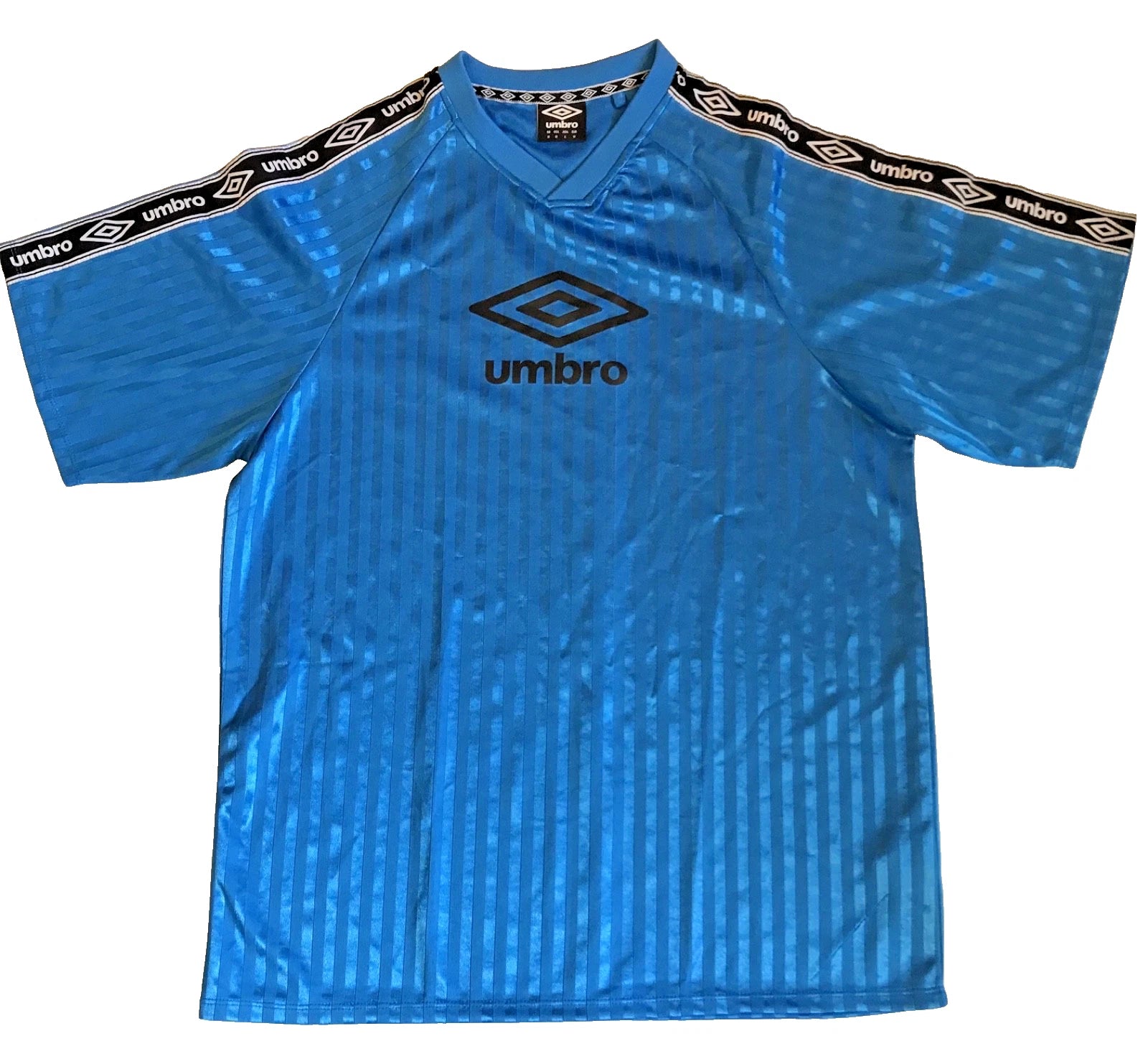 Umbro Blue Repeat Logo Soccer Top Size Medium