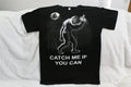 BIGFOOT CATCH ME IF YOU CAN FLIP OFF MIDDLE FINGER SASQUATCH FUNNY T-SHIRT
