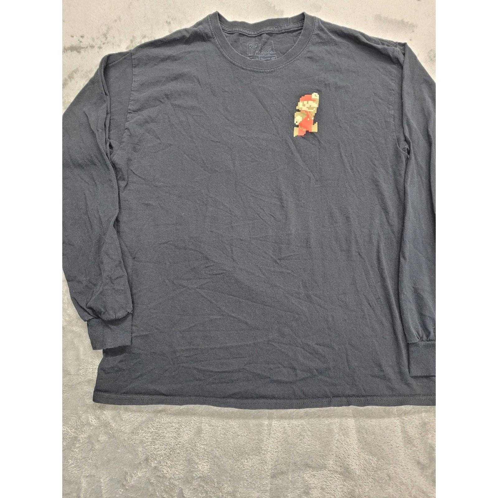 Nintendo Super Mario Bros Long Sleeve Shirt Mens Large Black 8-Bit Pixel