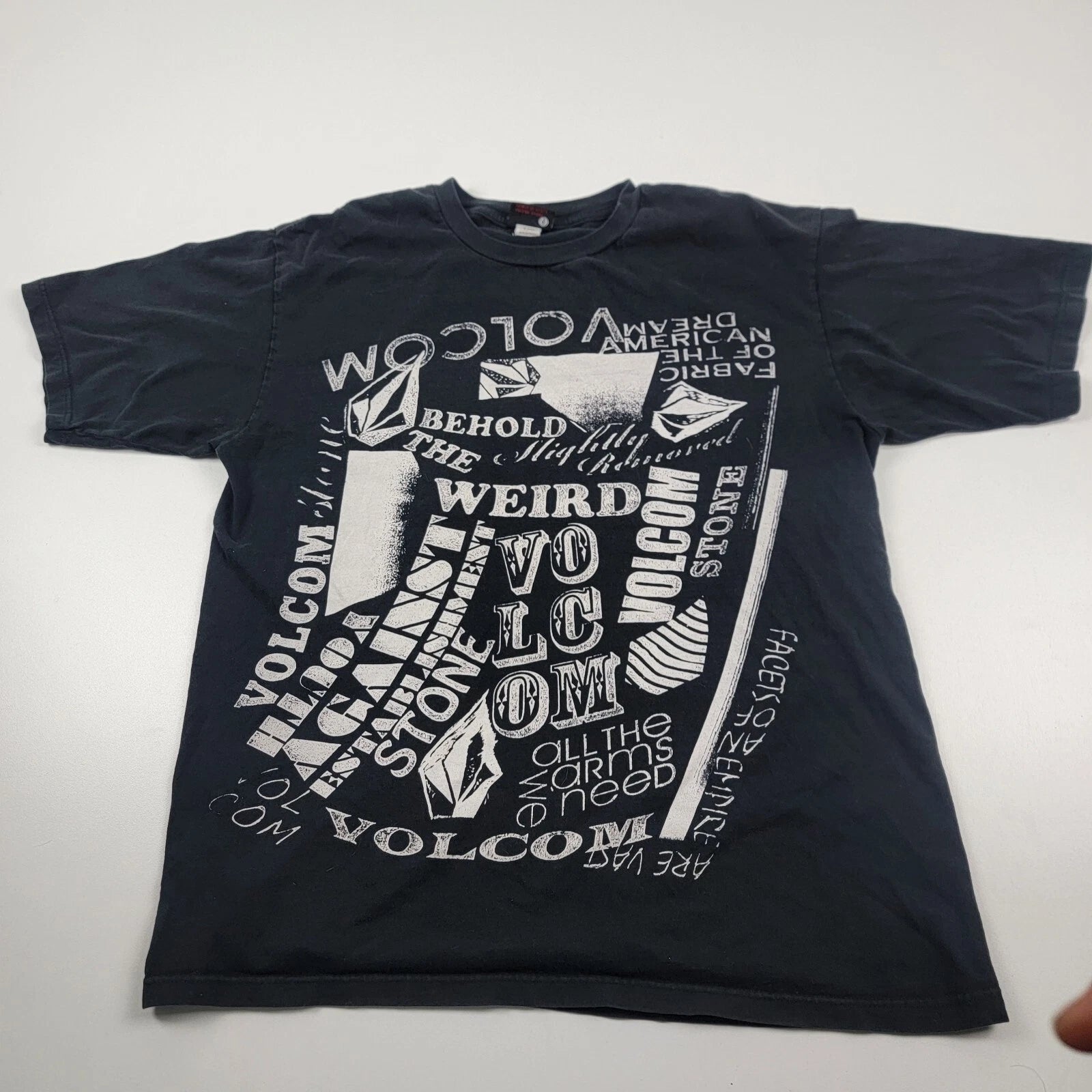Volcom Stone T Shirt Large Vtg 90s 00s Y2K Skate Grunge Vtg Baggy Distressed