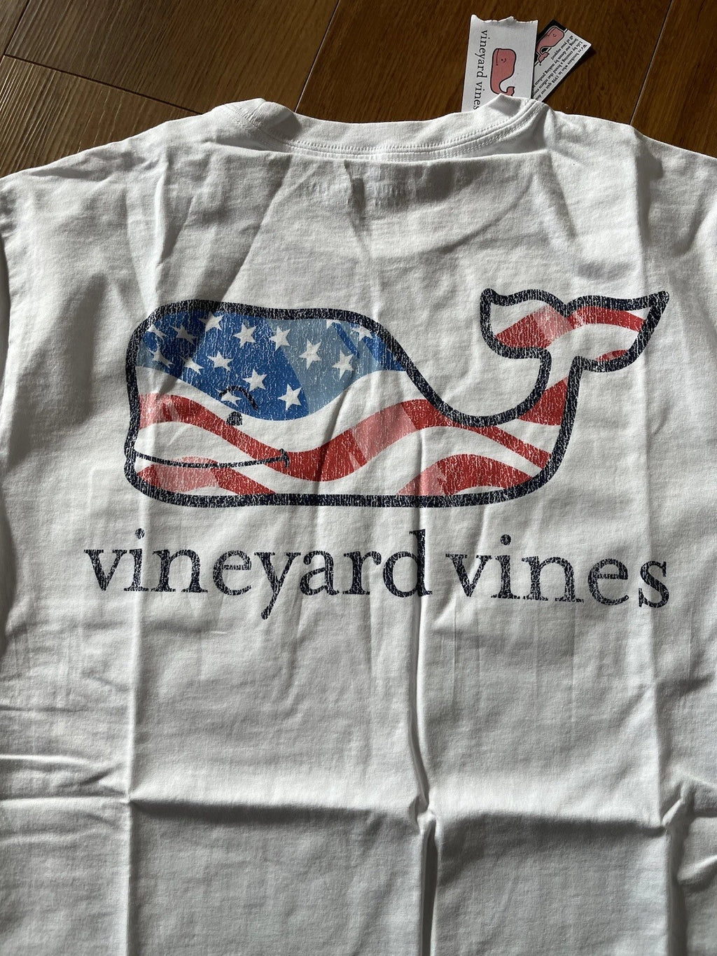 Vineyard Vines Men's White Cap Americana Whale Small Pocket T-Shirt New W/ Tag