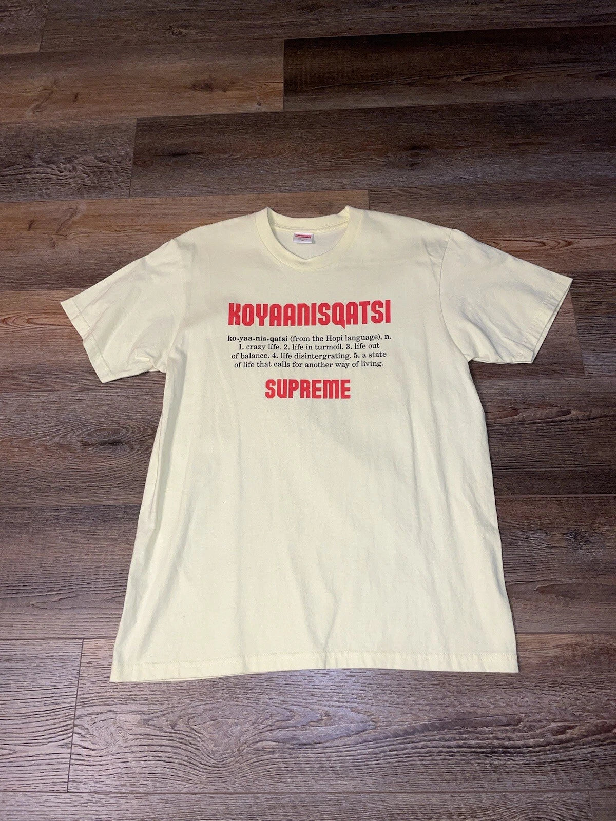 Supreme Shirt Mens Medium Rare Collectible Street Wear Vintage Style