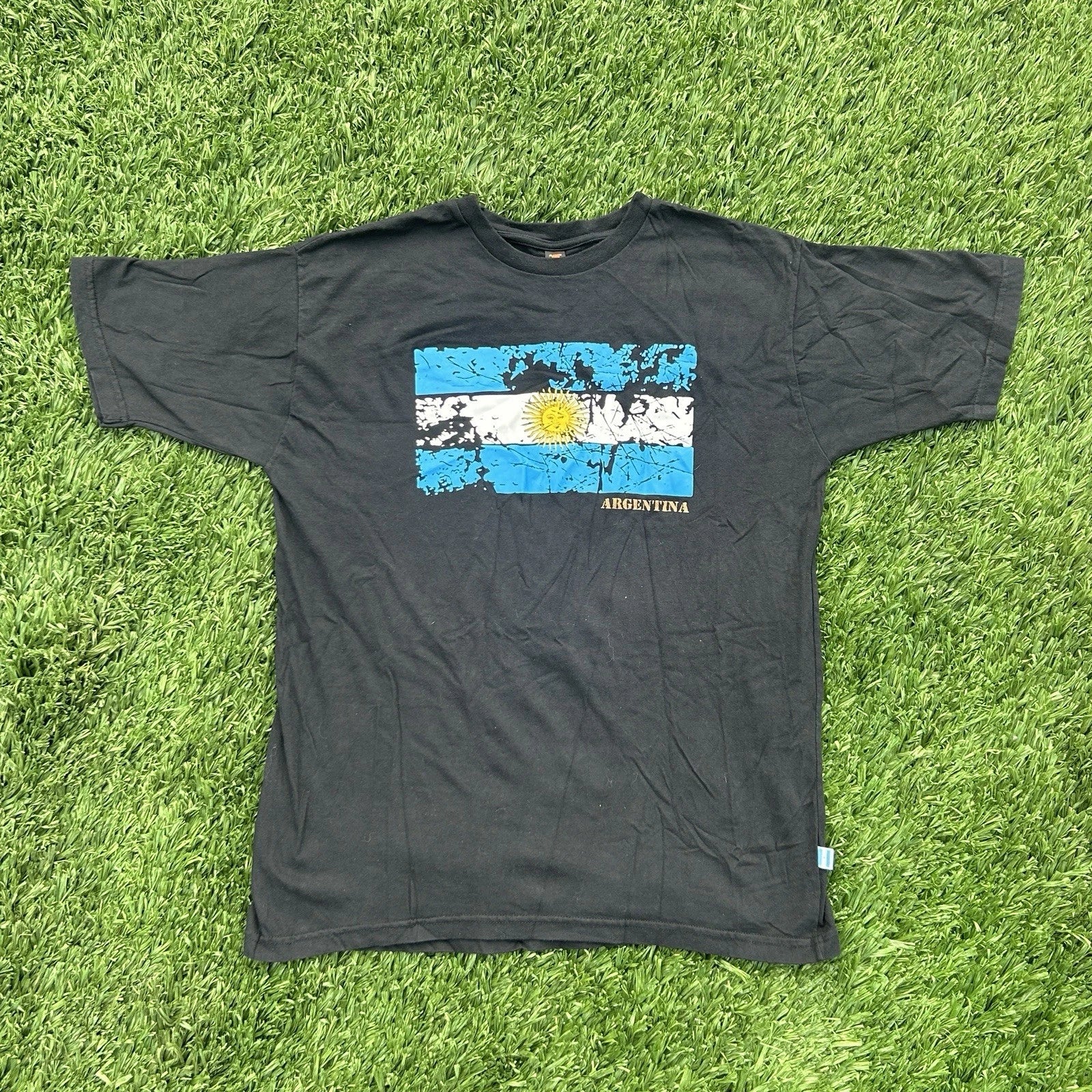 Vintage Argentina Distressed Flag Black Graphic Soccer Tee T-Shirt Mens Large L