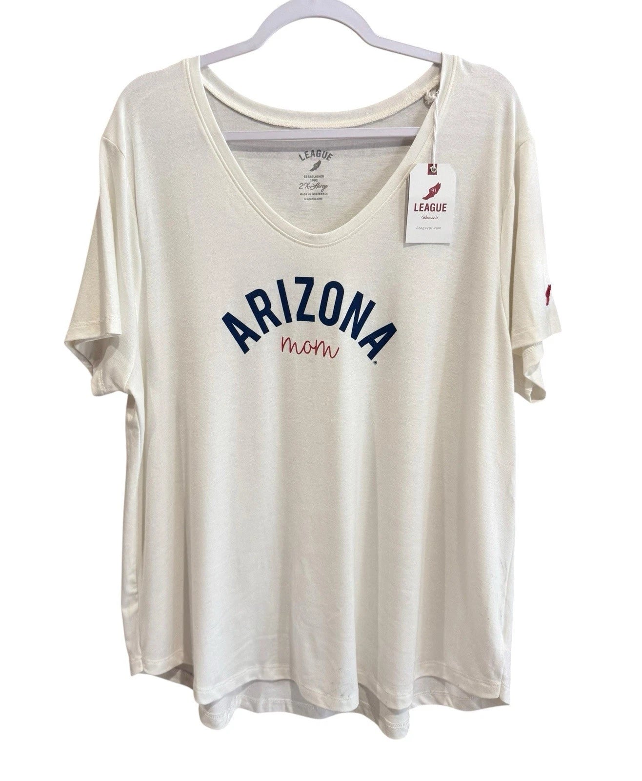 NWT League Arizona Mom White Short Sleeve T-Shirt Women’s Size 2XL U Of A NEW