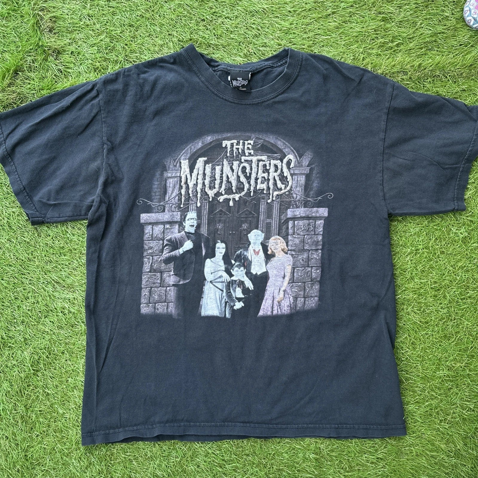 Vintage 90s Y2K The Munsters Horror Movie 2010 VTG Shirt Mens Size L Universal