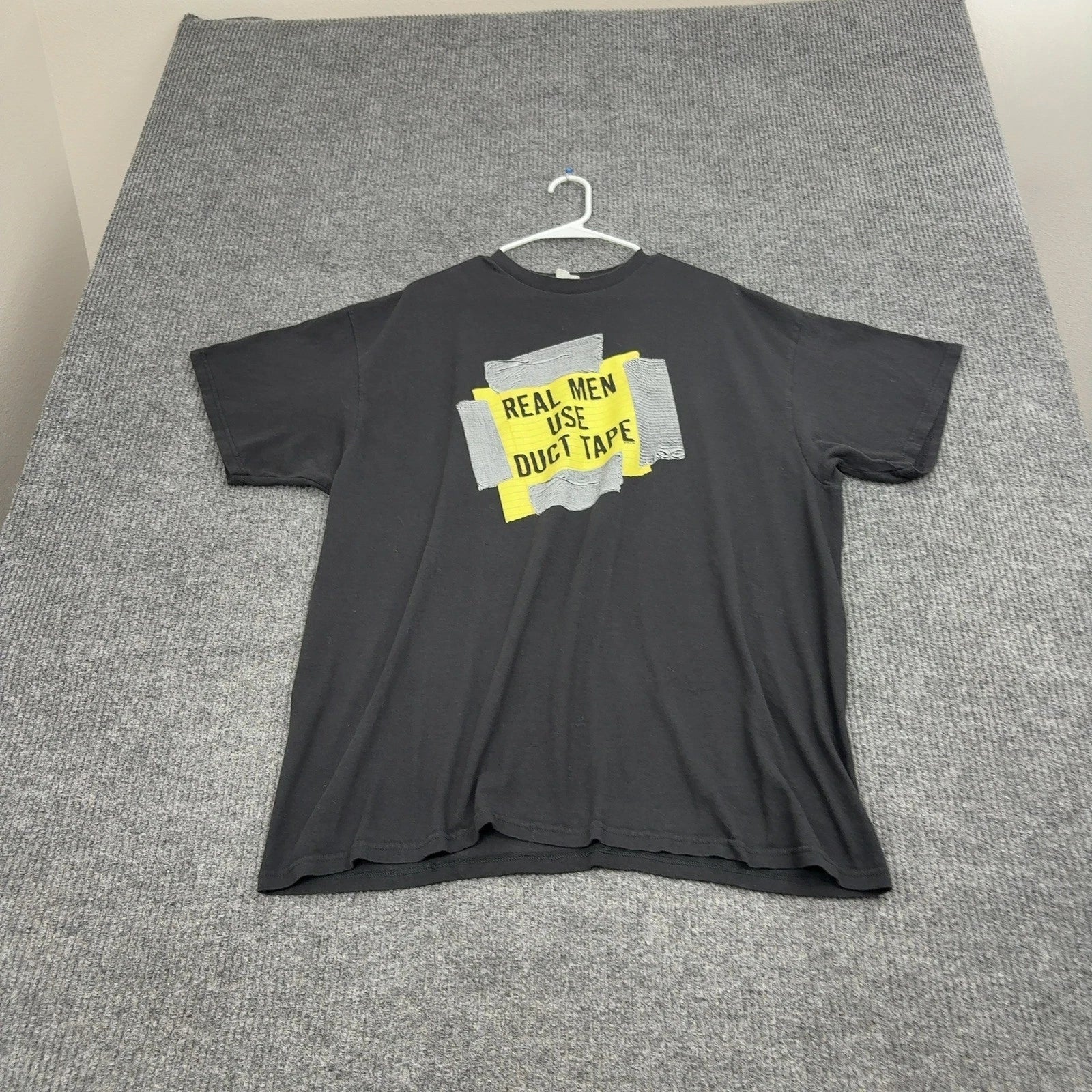 Real Men Use Duct Tape Graphic T Shirt Mens XL Black Funny Novelty Humor