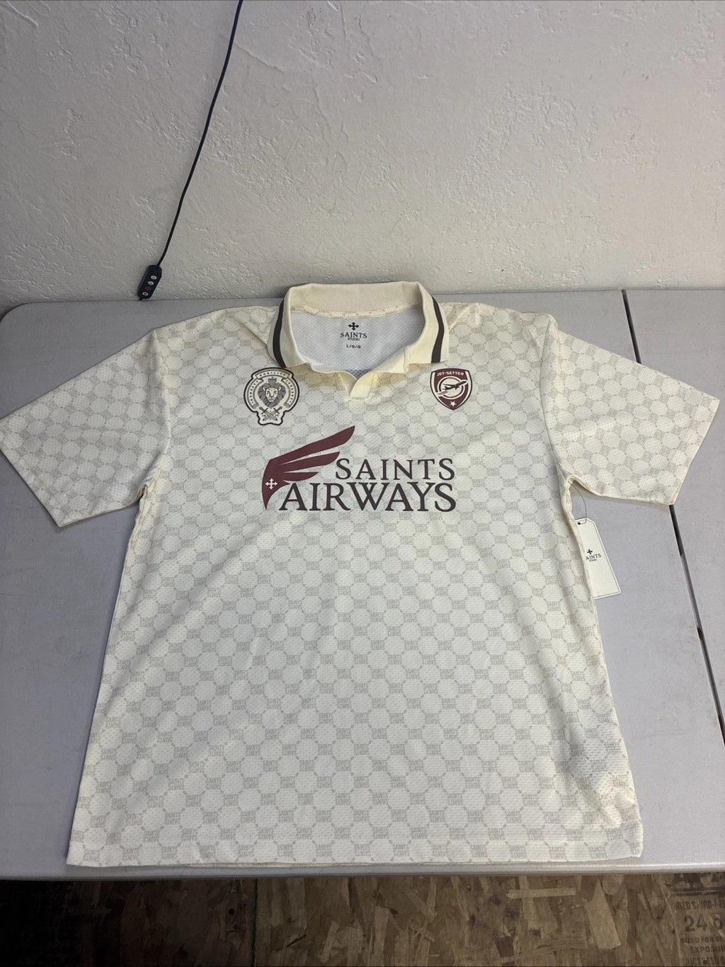 Saints Studio Cream Short Sleeve Soccer Jersey Men’s Large #5
