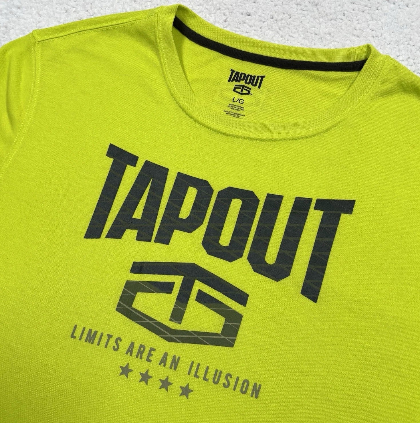 Tapout MMA T-Shirt Mens L (FIT M) Neon Green Limits Are An Illusion Short Sleeve