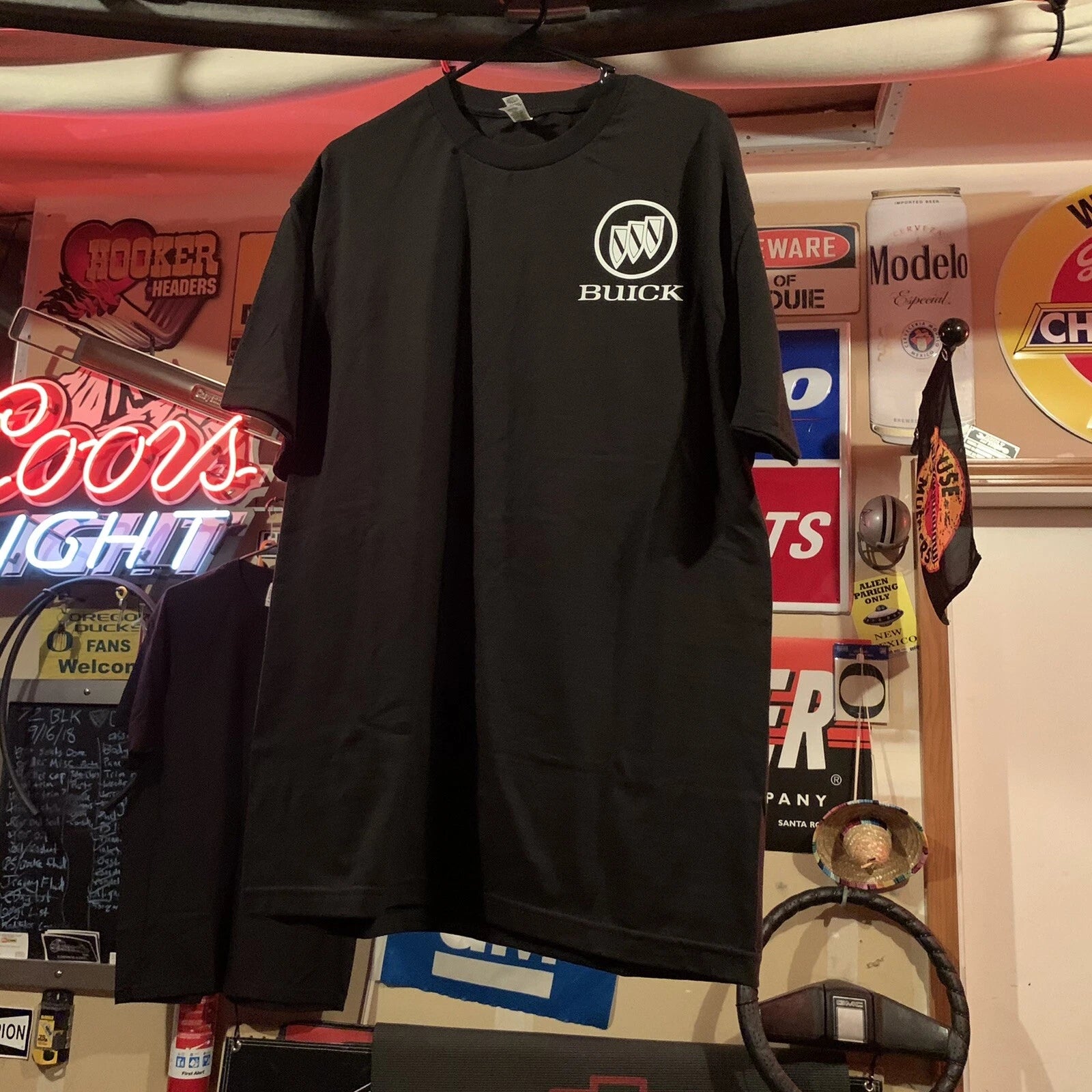 BUICK Tri Shield Circle Logo Black T-Shirt HOTROD V6 GM Grand National Regal 455