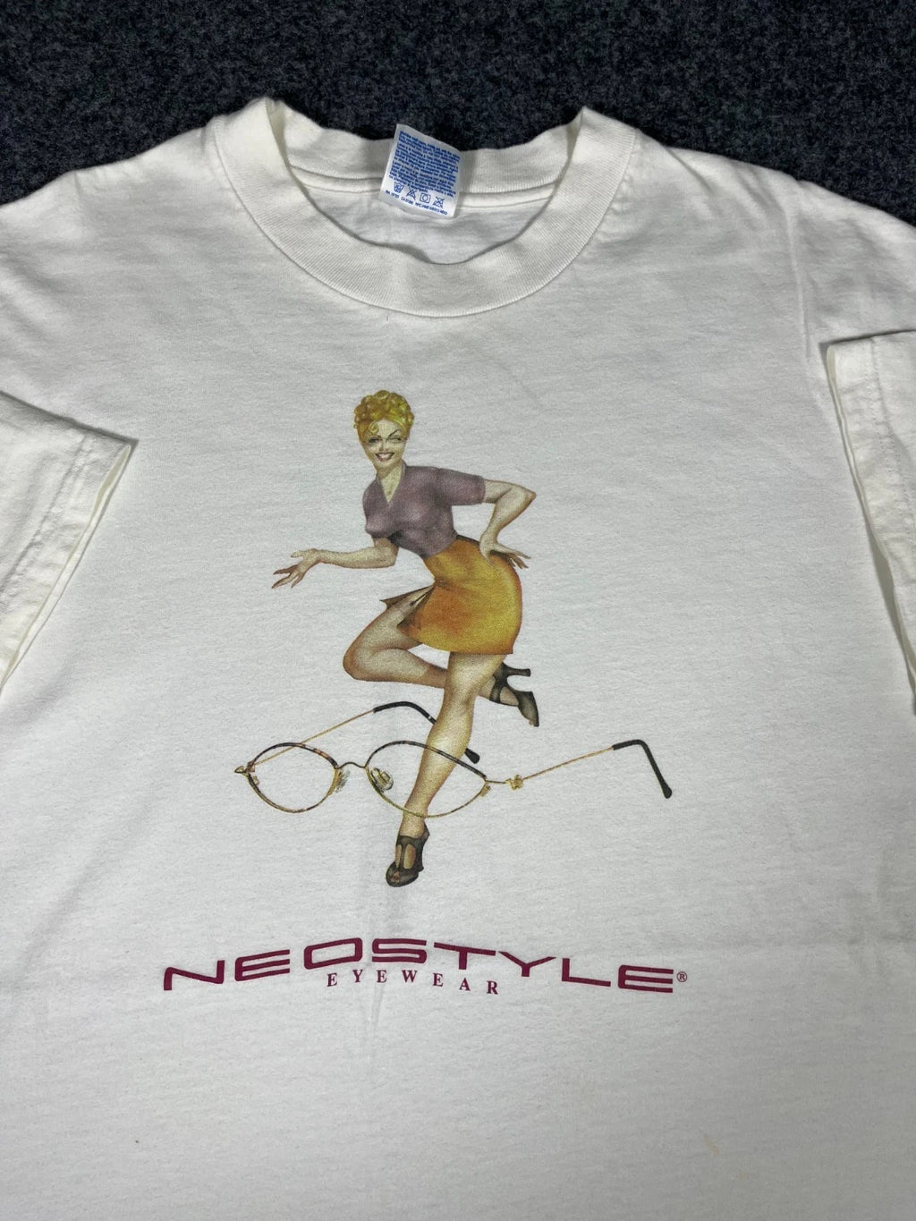 Vintage 90s Neostyle Eyewear Pinup Girl T-Shirt White XL