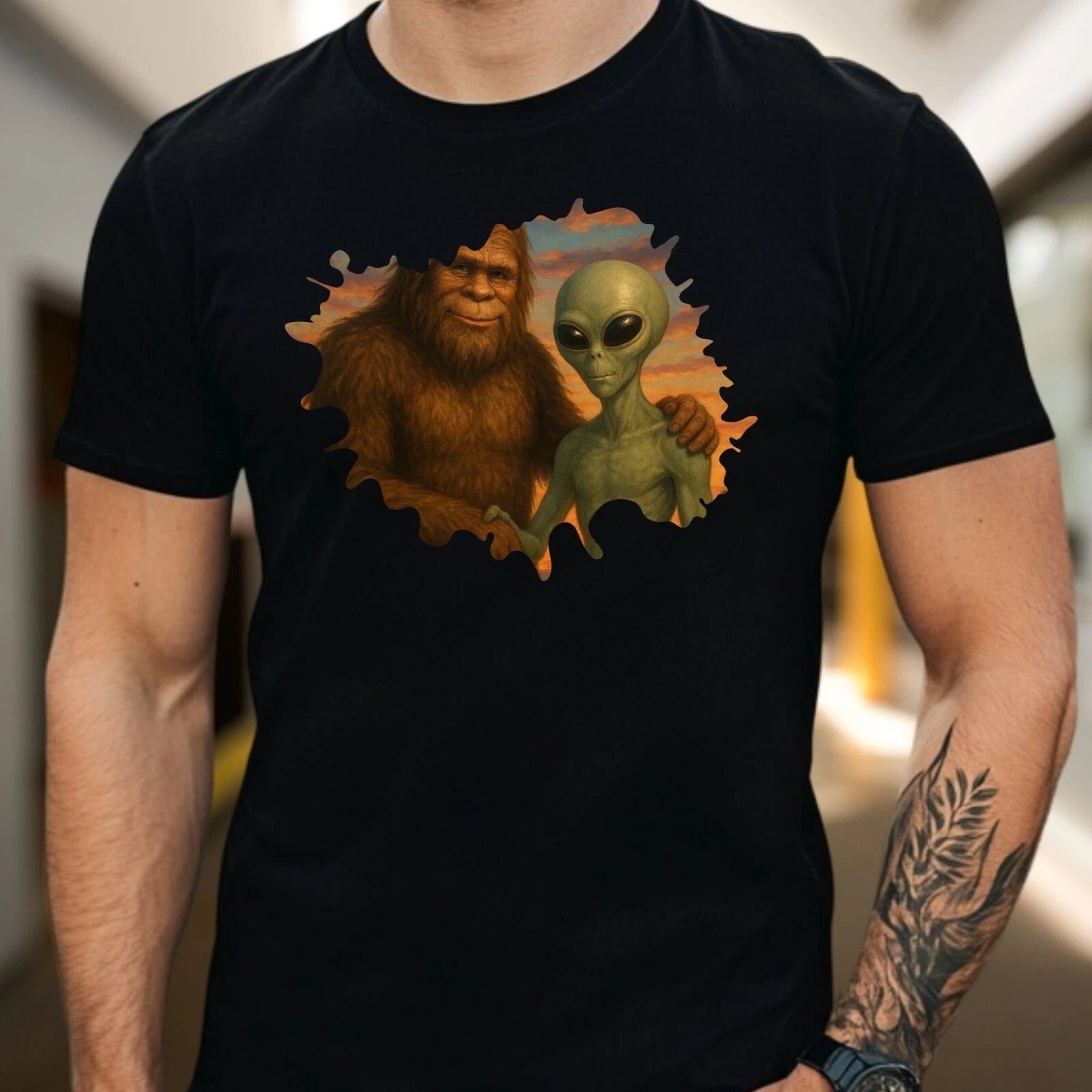 Men's Bigfoot and Alien Motif Cotton T-Shirt Size XS to 5XL