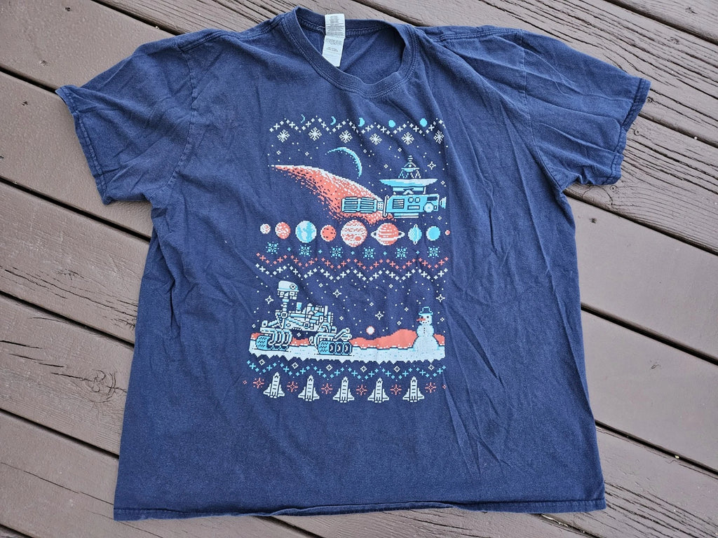 Loot Crate Galaxy Mars Rover 8-bit Pixel Art Holiday Sweater Graphic T-Shirt XXL