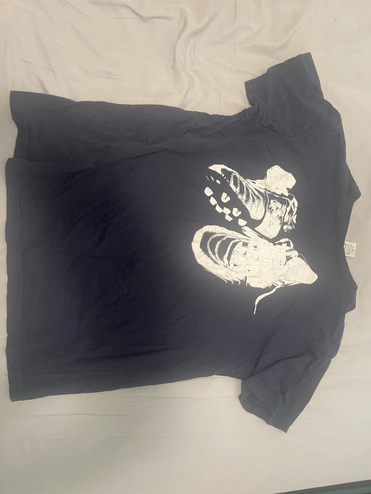 Boutique Brasil Soccer Cleats Graphic T-Shirt Navy Blue Distressed Print Size L