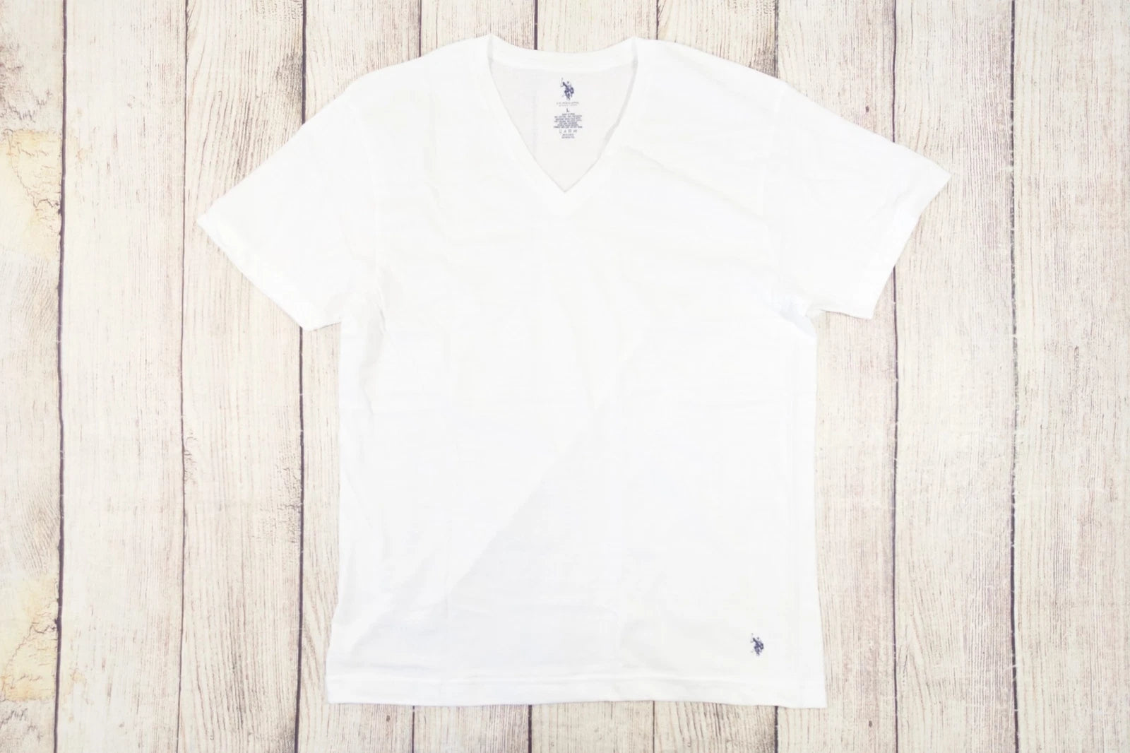 U.S. POLO ASSOCIATION WHITE LARGE VNECK TEE TSHIRT MENS NEW