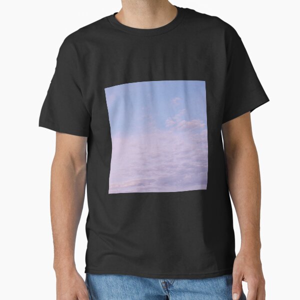 pretty sky Classic T-Shirt