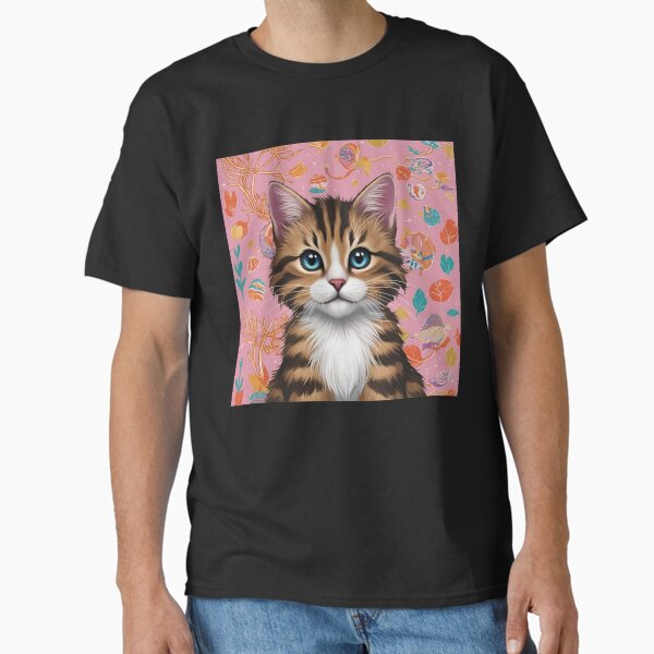 Beautiful elegant cat with beautiful eyes Classic T-Shirt