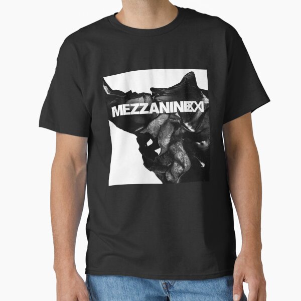 attack u mezzanine x massive   Classic T-Shirt