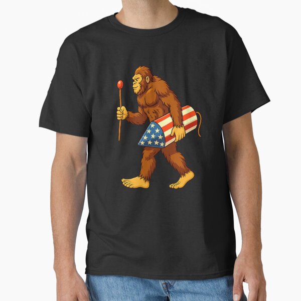 Bigfoot Fireworks 4th of July Men Sasquatch American Flag US Classic T-Shirt