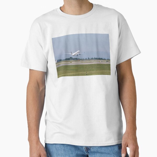 MAN to SIN Singapore Airlines Airbus A350-941 Classic T-Shirt