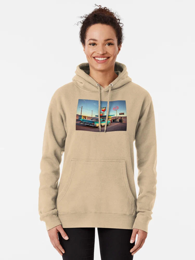 Retro gas station in the desert, 1950s Classic T-Shirt