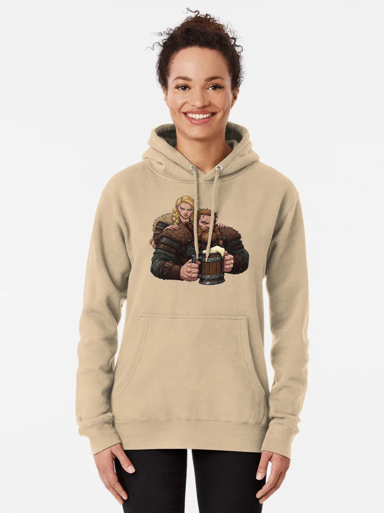 Viking and Shieldmaiden with Beer Classic T-Shirt