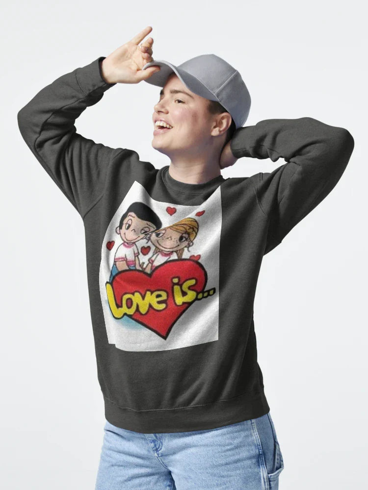 Love is cute Classic T-Shirt