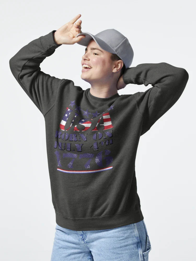 Born on July 4th Patriotic USA Design Classic T-Shirt
