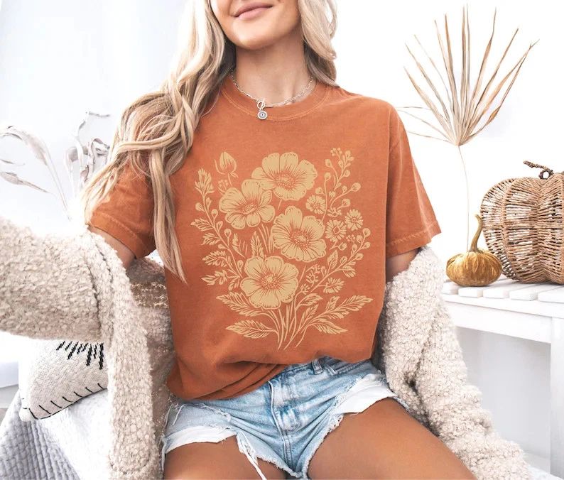Vintage Flower Style Comfort Tee Shirt Aesthetic Floral Graphic Gift Top