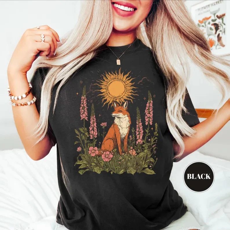 Floral Folklore Fox Aesthetic Comfort Tee