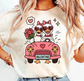 Cute Ducks Pink Convertible Car Valentine Comfort T-Shirt Retro Roadtrip Tee