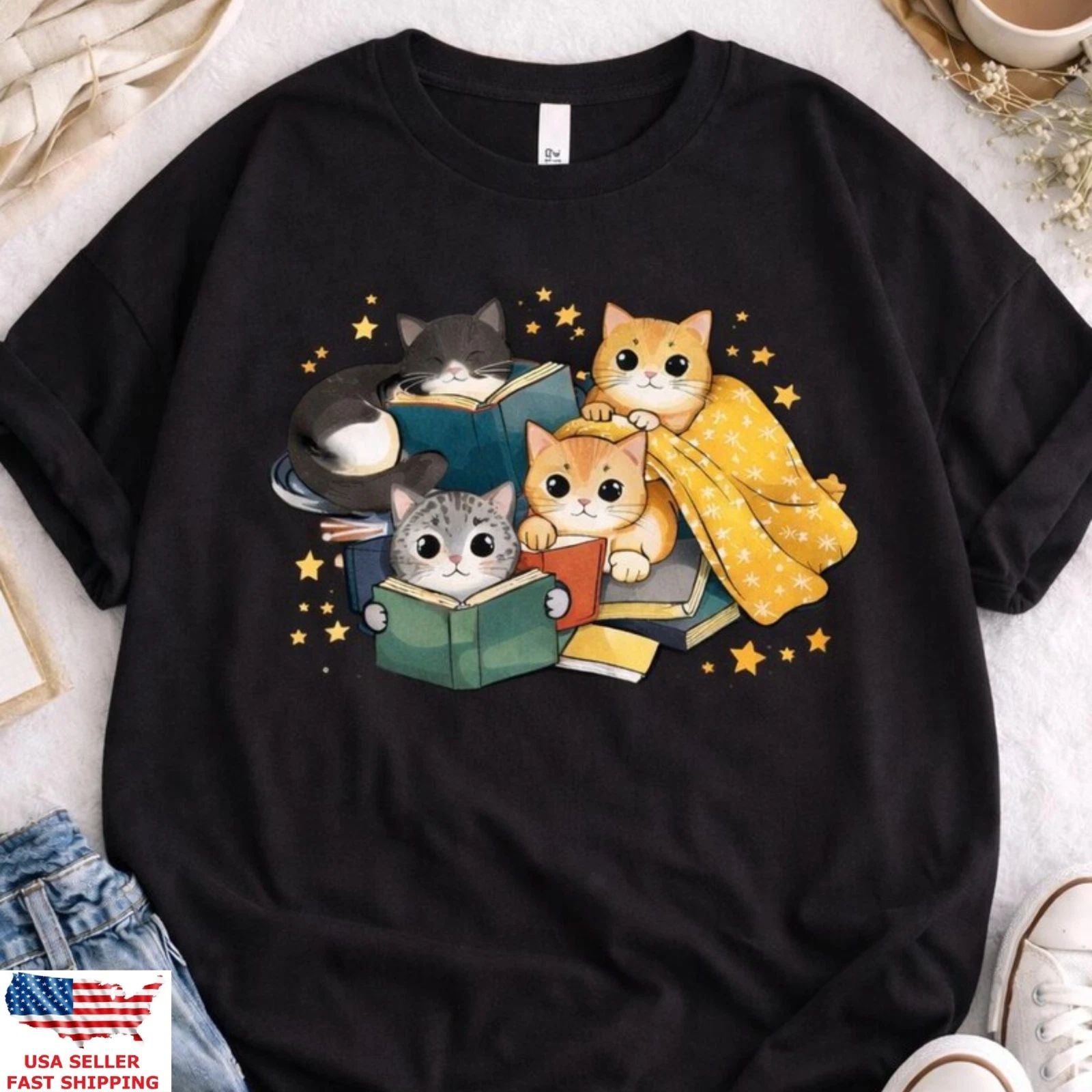 Cute Reading Cats T-Shirt Book Lover Cat Graphic Cozy Kitten Tee Gift