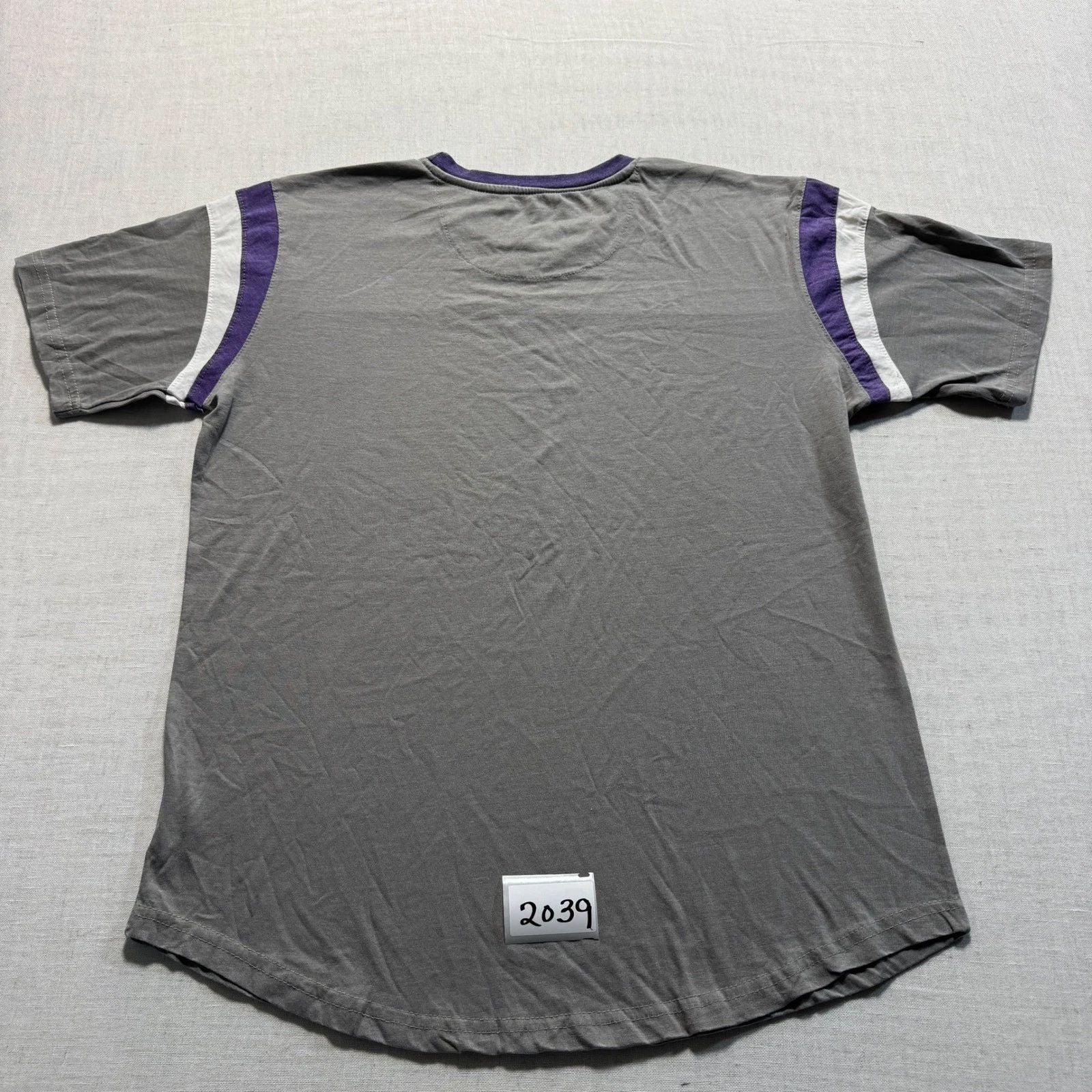 Sporty Stripe Shoulder T-Shirt Men Sz L Grey New Without Tags